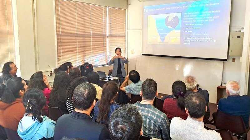 Investigadora del IDSSE China presenta descubrimiento hadal y afina misión conjunta a la Fosa de Atacama con la UdeC